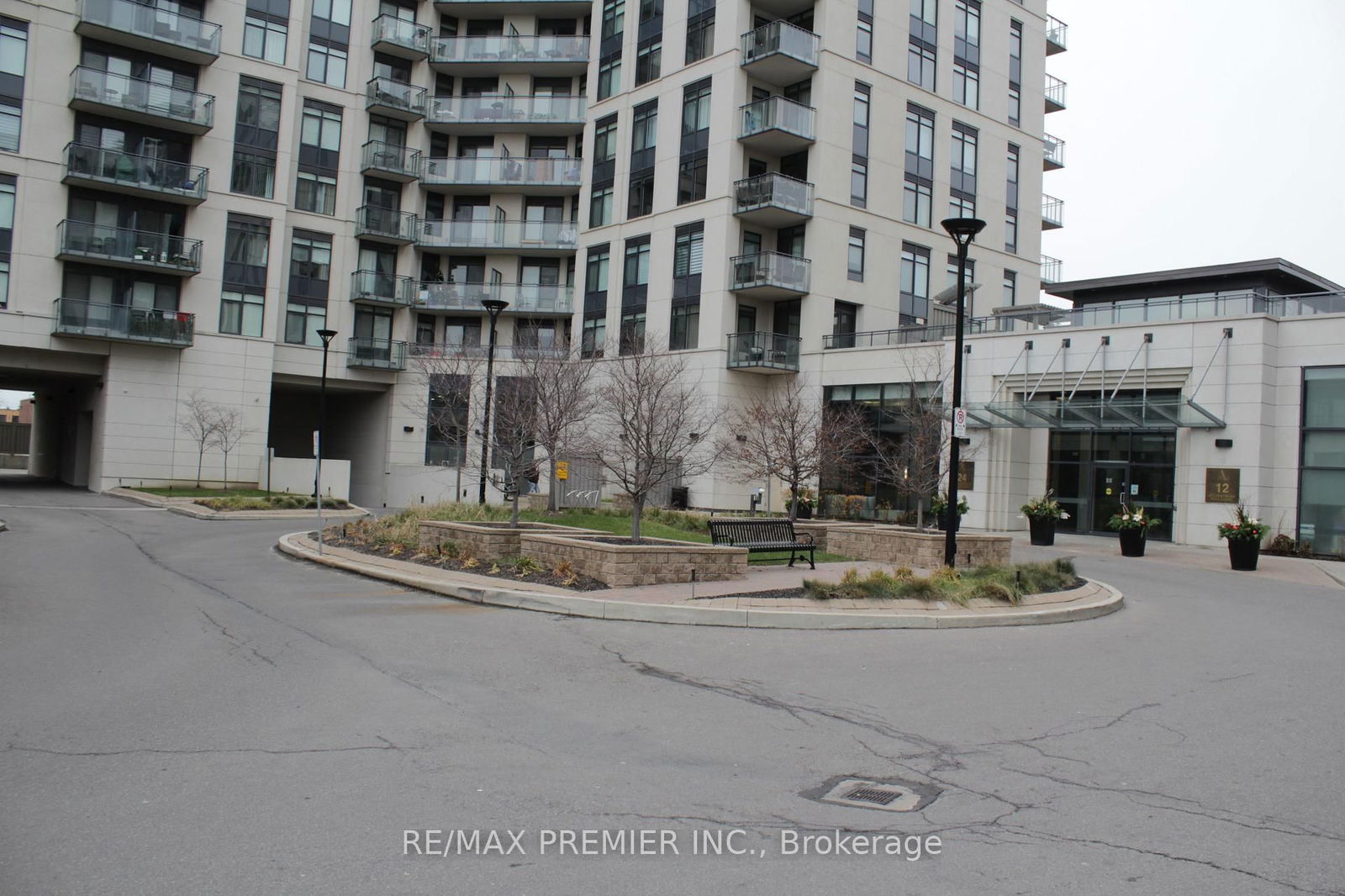 24 Woodstream Blvd, unit 614 for rent