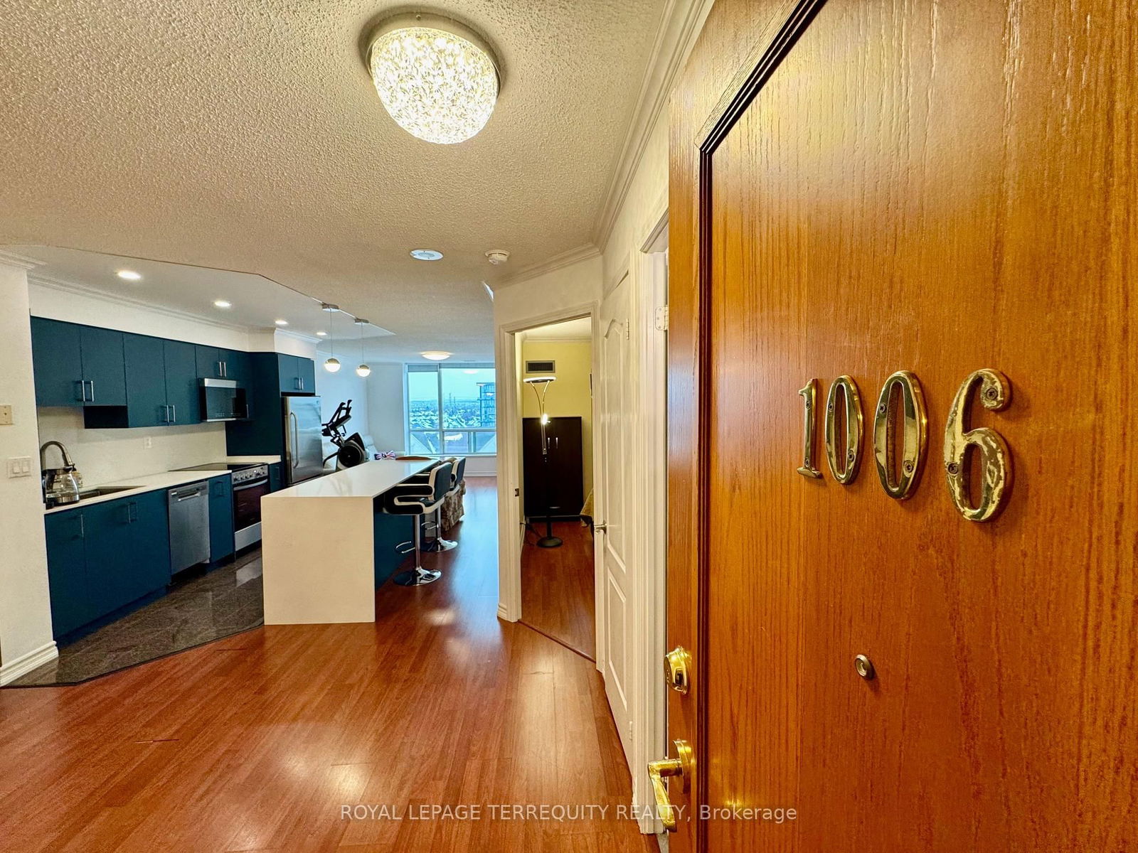 745 New Westminster Dr, unit 1006 for sale