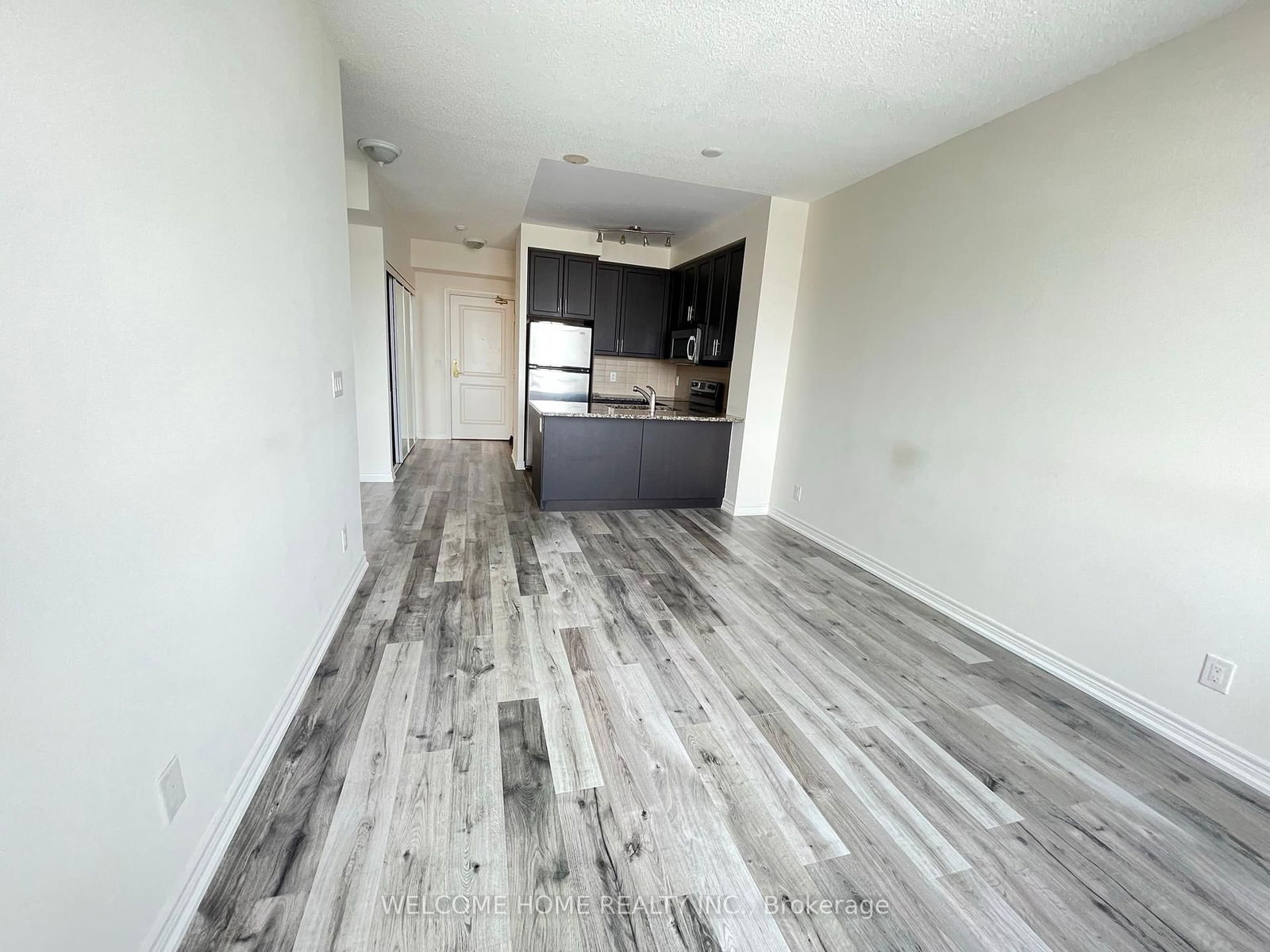 9245 Jane St, unit 1602 for rent