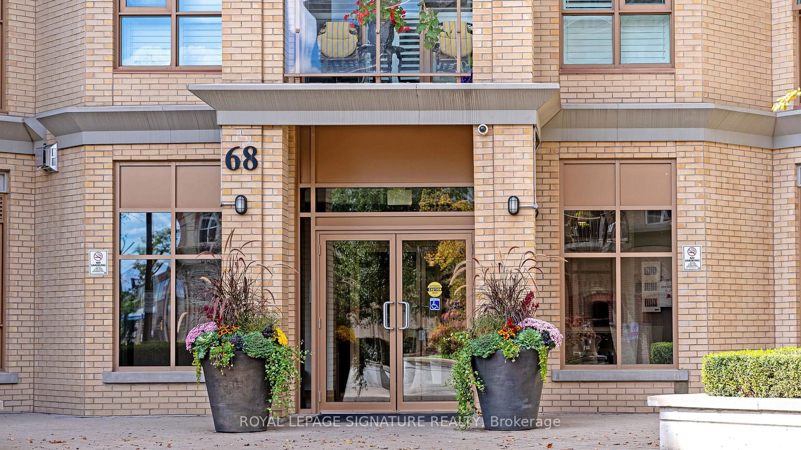 68 Main St N, unit 304 for sale