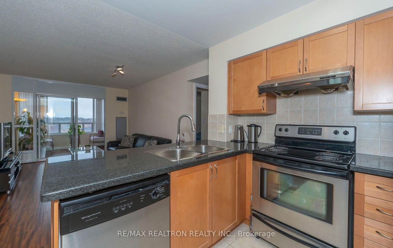 7373 Kennedy Rd, unit 710 for sale