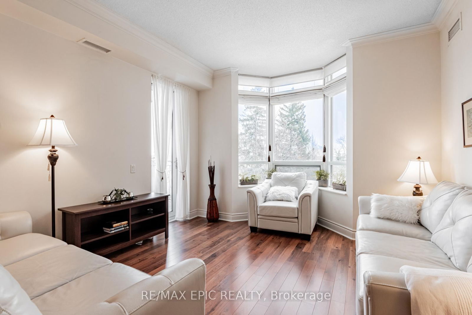 10101 Yonge St, unit 308 for sale