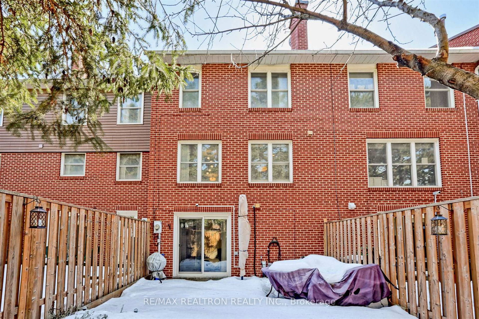 Piccadilly Townhomes, Markham, Toronto