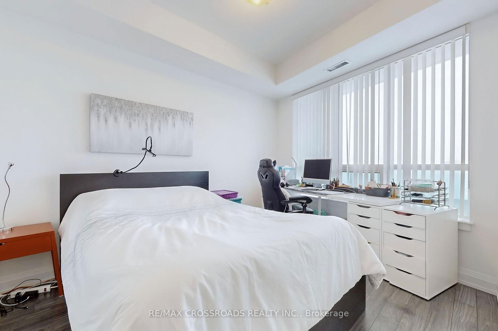 7171 Yonge St, unit 2408 for sale