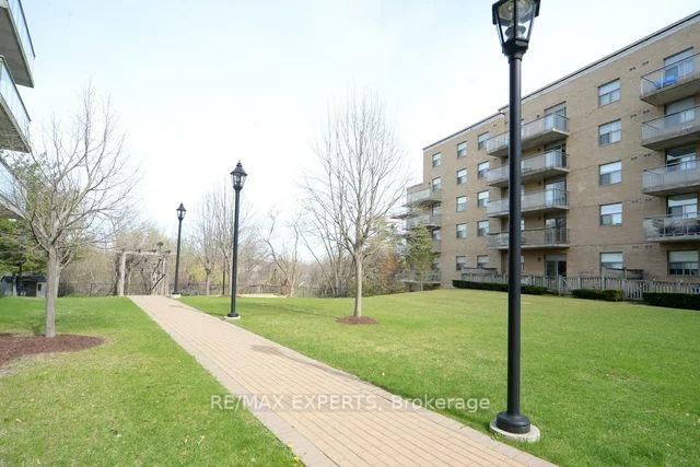 2504 Rutherford Rd, unit 114 for sale