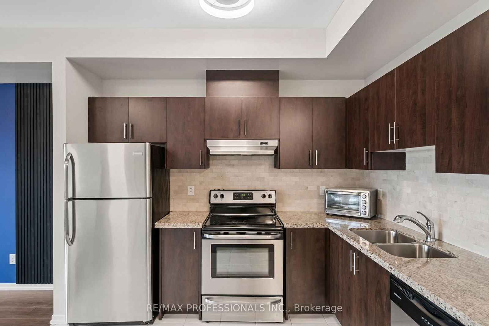 26 Bruce St, unit C24 for rent