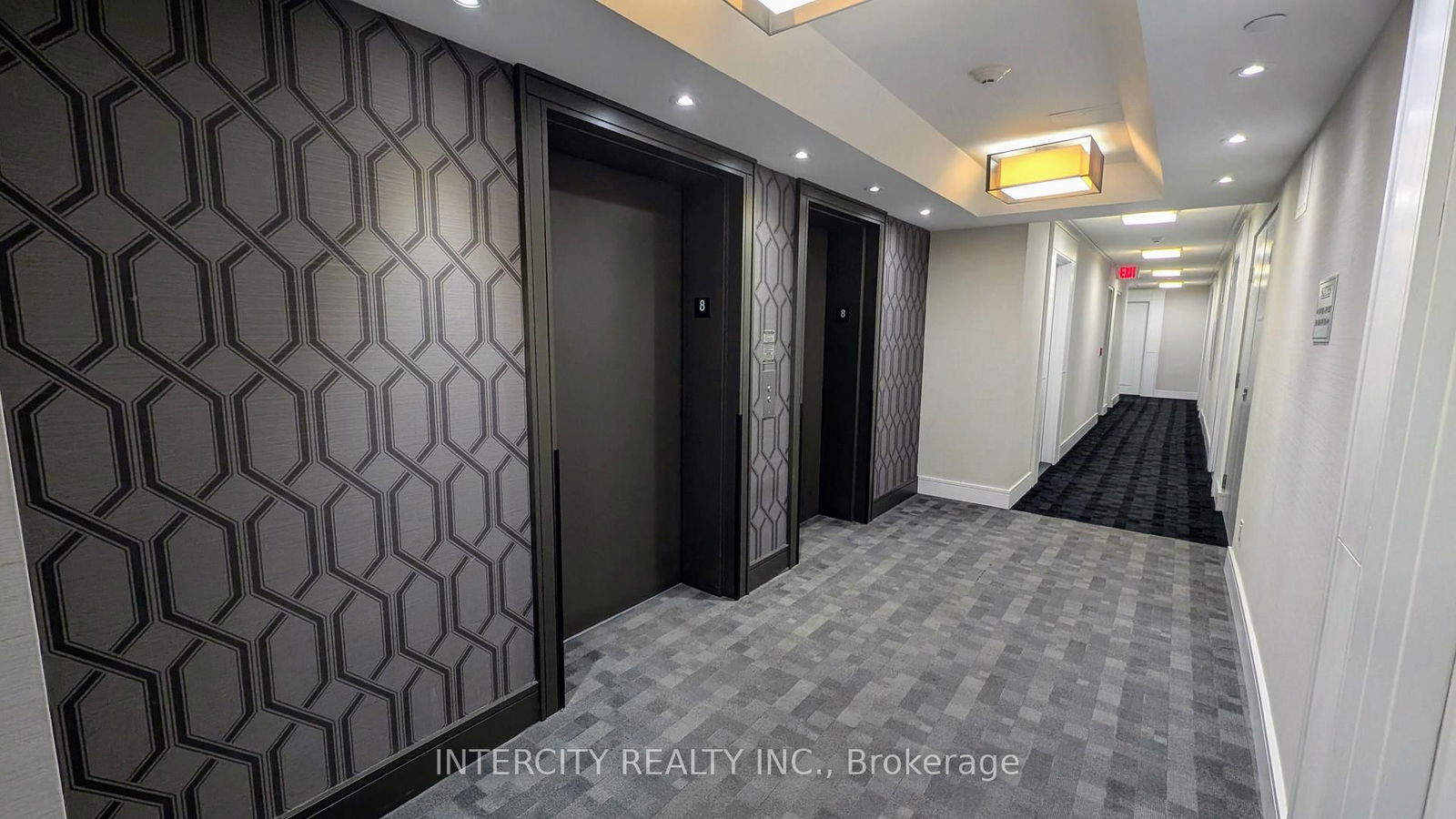 9191 Yonge St, unit 815 for rent