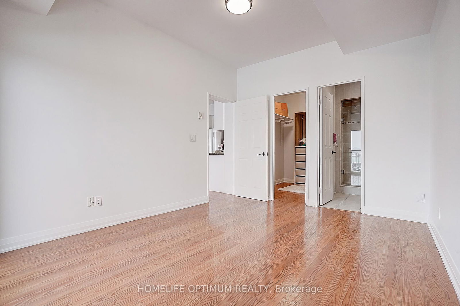 35 Hunt Ave, unit PH1 for sale