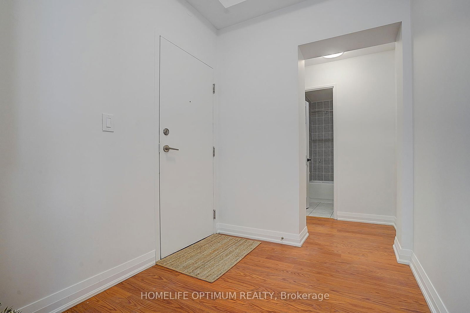 35 Hunt Ave, unit PH1 for sale