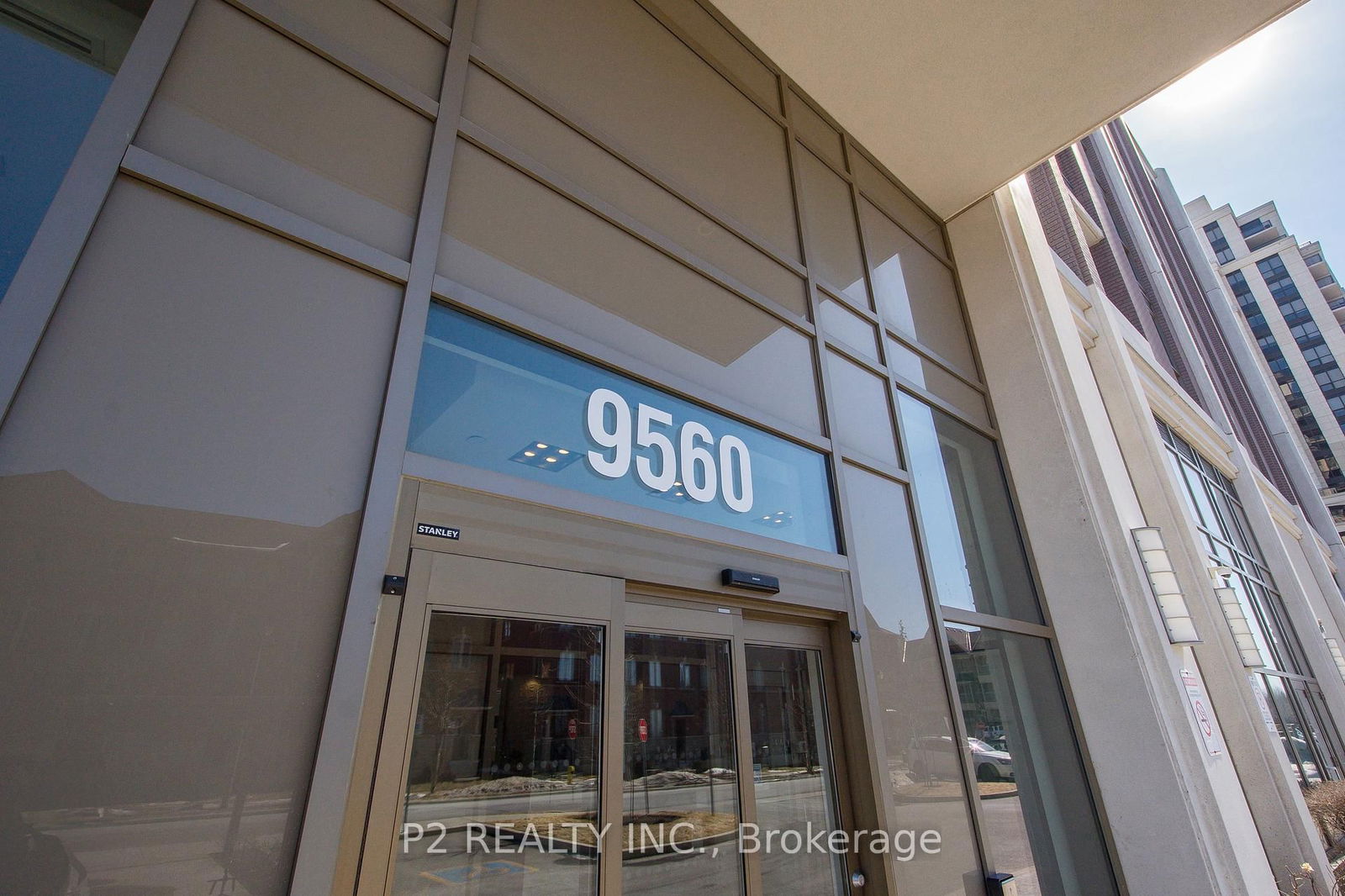 9560 Markham Rd, unit PH10 for sale