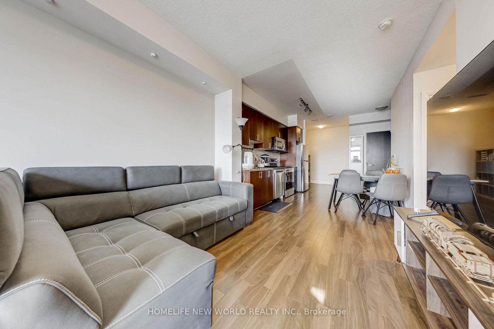 7161 Yonge St, unit 1230 for sale