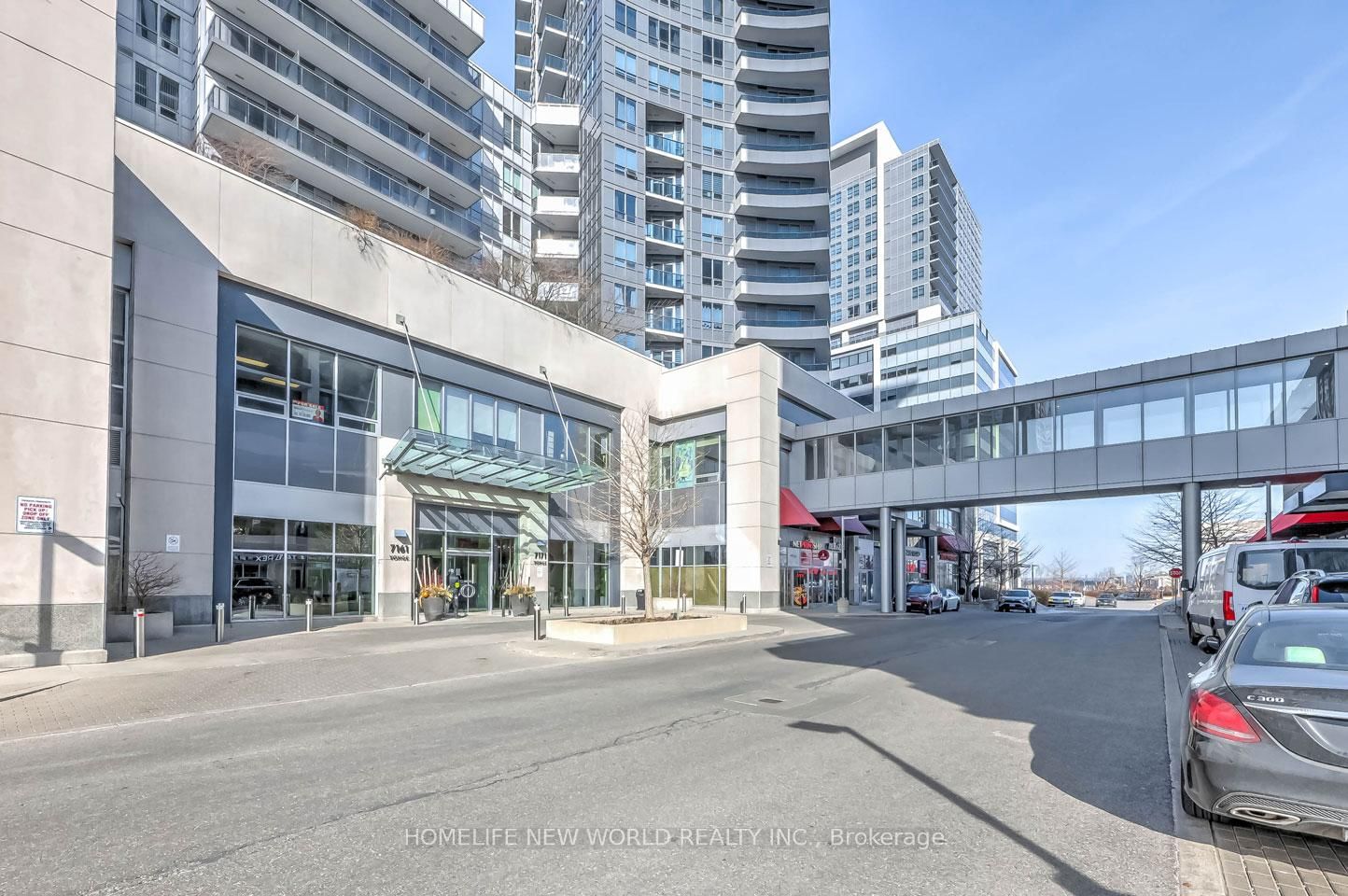 7161 Yonge St, unit 1230 for sale