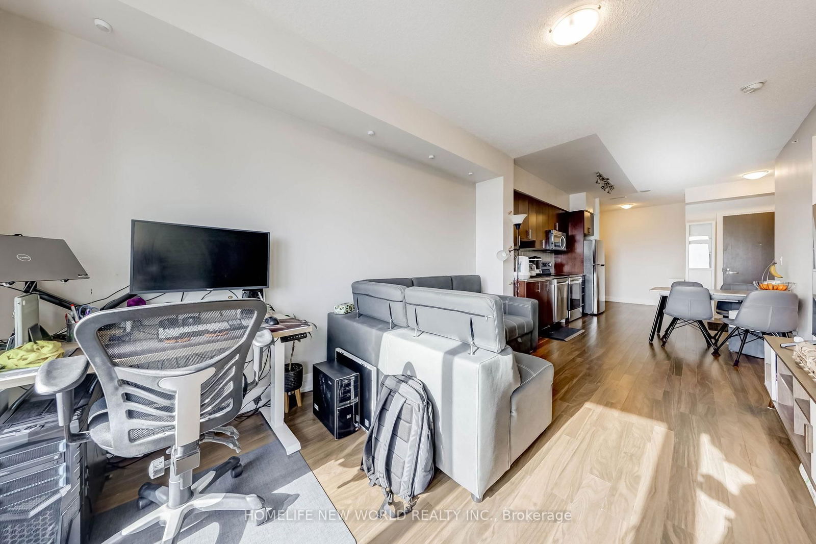 7161 Yonge St, unit 1230 for sale