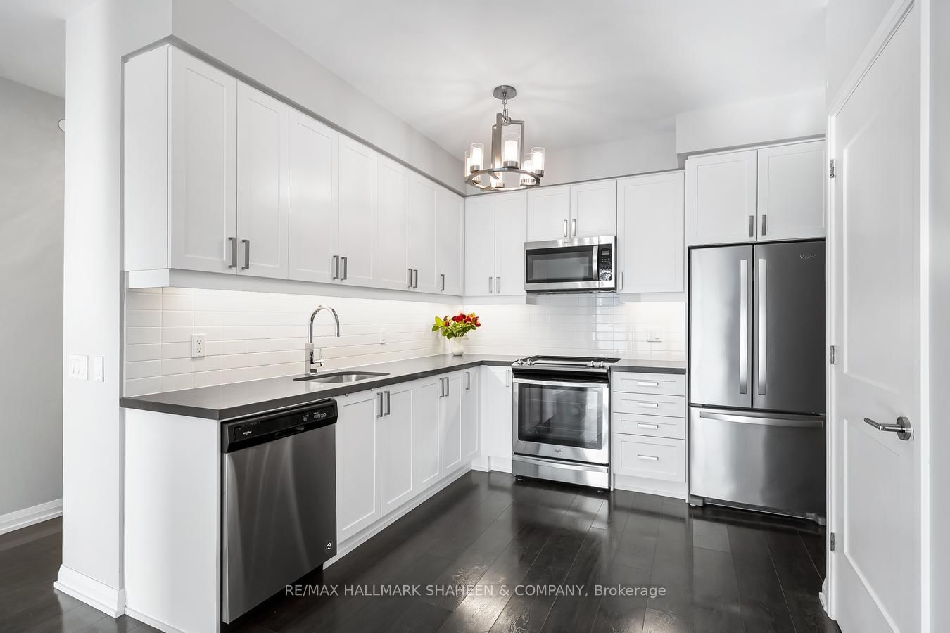 7895 Jane St, unit 3308 for rent