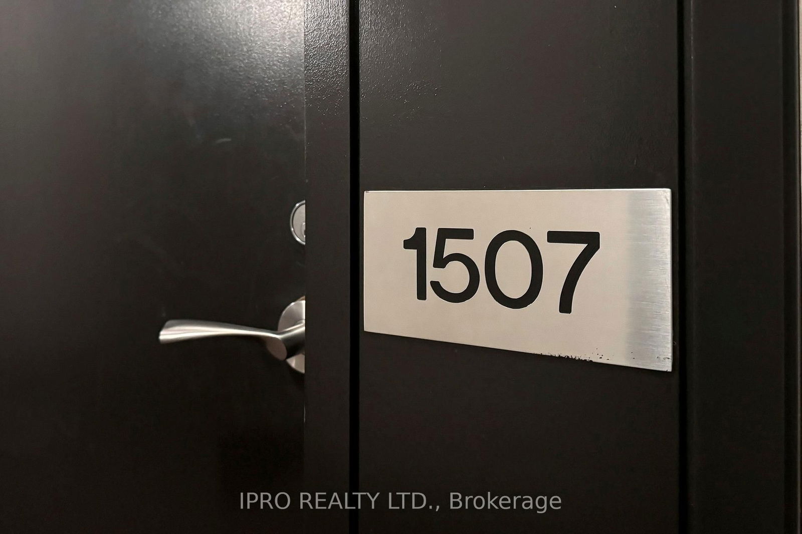 20 North Park Rd, unit 1507 for rent