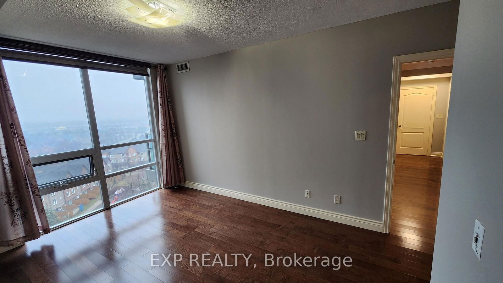 88 Promenade Circ, unit 1007 for rent