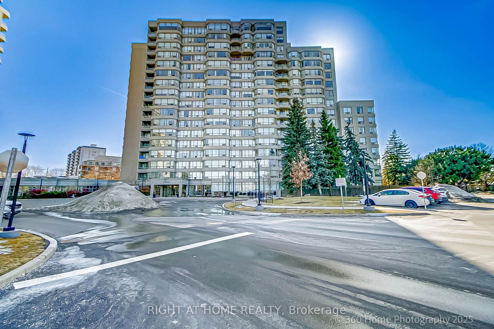 7 Townsgate Dr, unit 1601 for sale