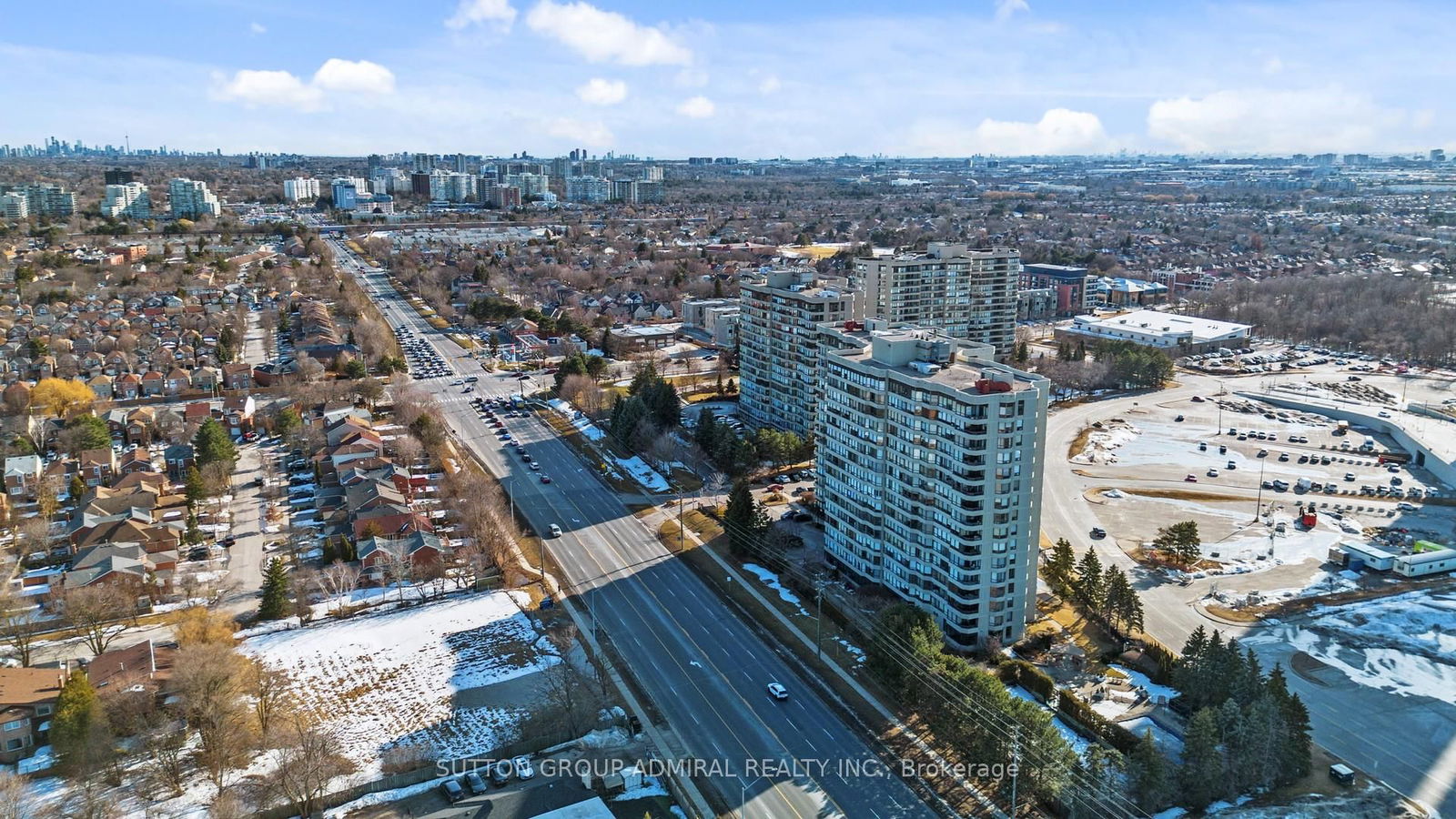 7460 Bathurst St, unit 512 for sale