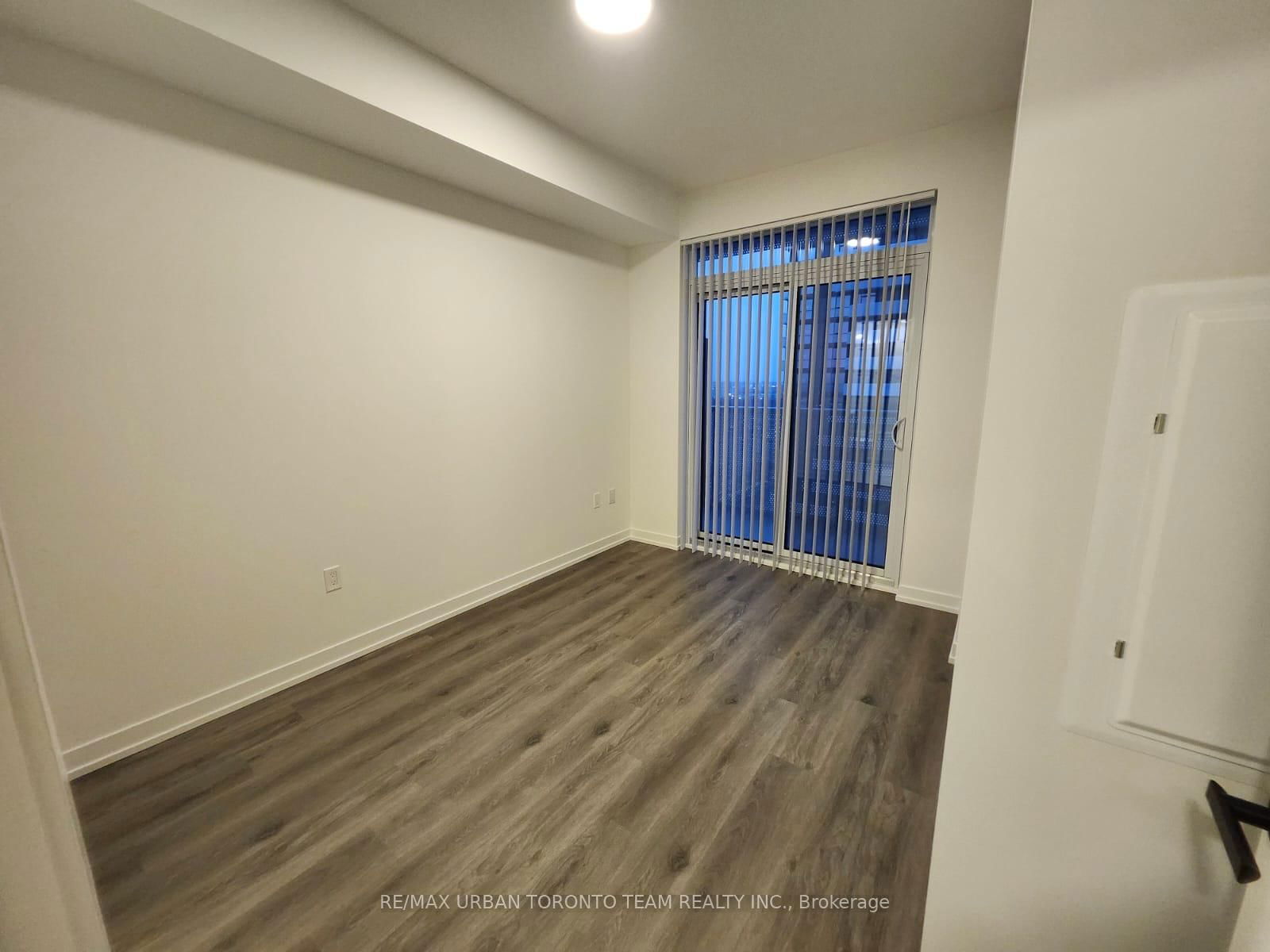 225 Commerce St St, unit 1702 for rent