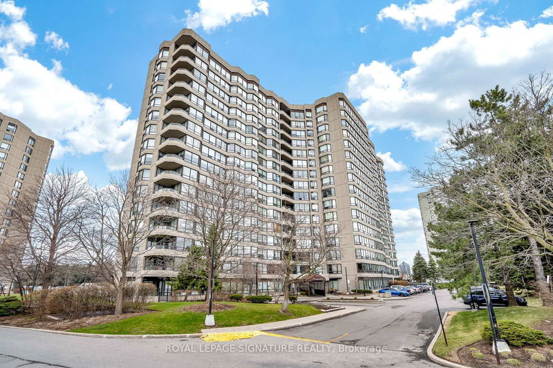 7440 Bathurst St, unit 903 for sale