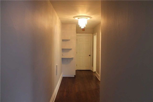 7718 Yonge St, unit 2 for rent - image #4