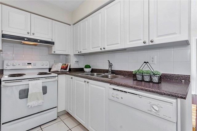 23 Oneida Cres, unit 204 for sale - image #12