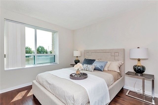 23 Oneida Cres, unit 204 for sale - image #15