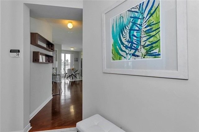 23 Oneida Cres, unit 204 for sale - image #3