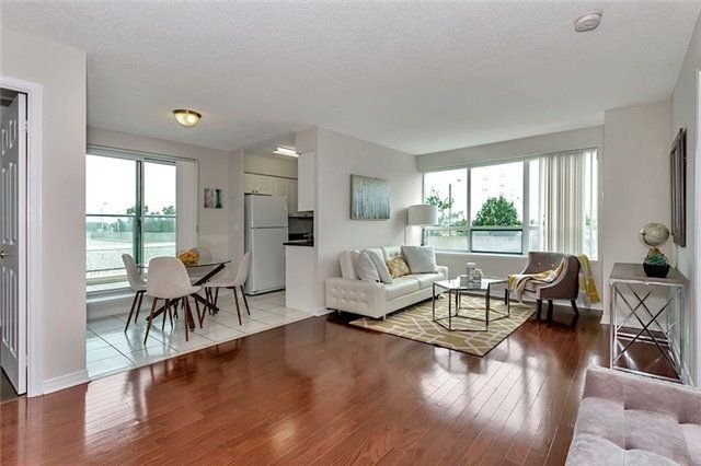 23 Oneida Cres, unit 204 for sale - image #4