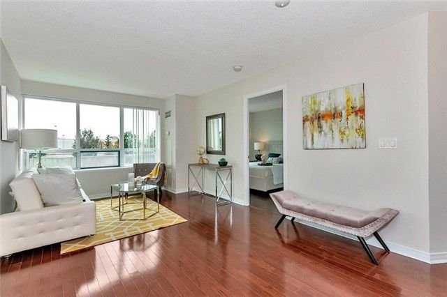 23 Oneida Cres, unit 204 for sale - image #6