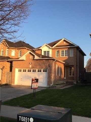 95 Henderson Cres for sale  - image #1