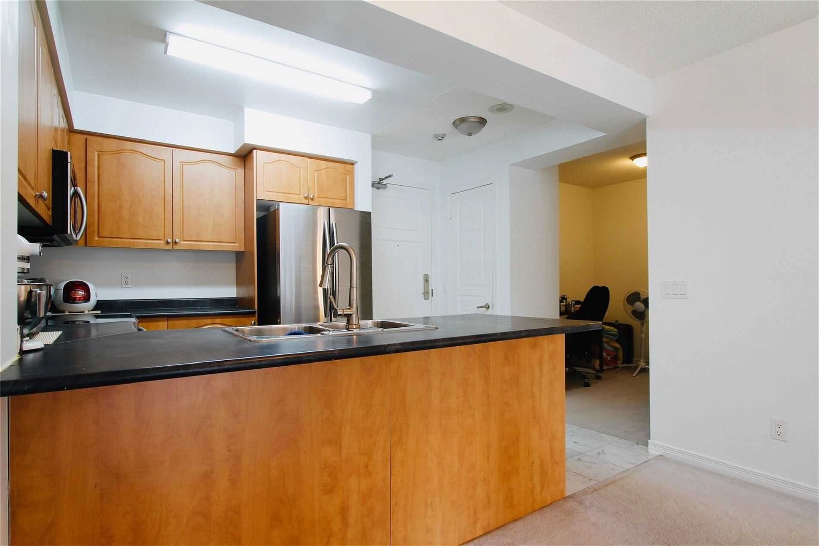 330 Red Maple Rd, unit 202 for sale - image #4