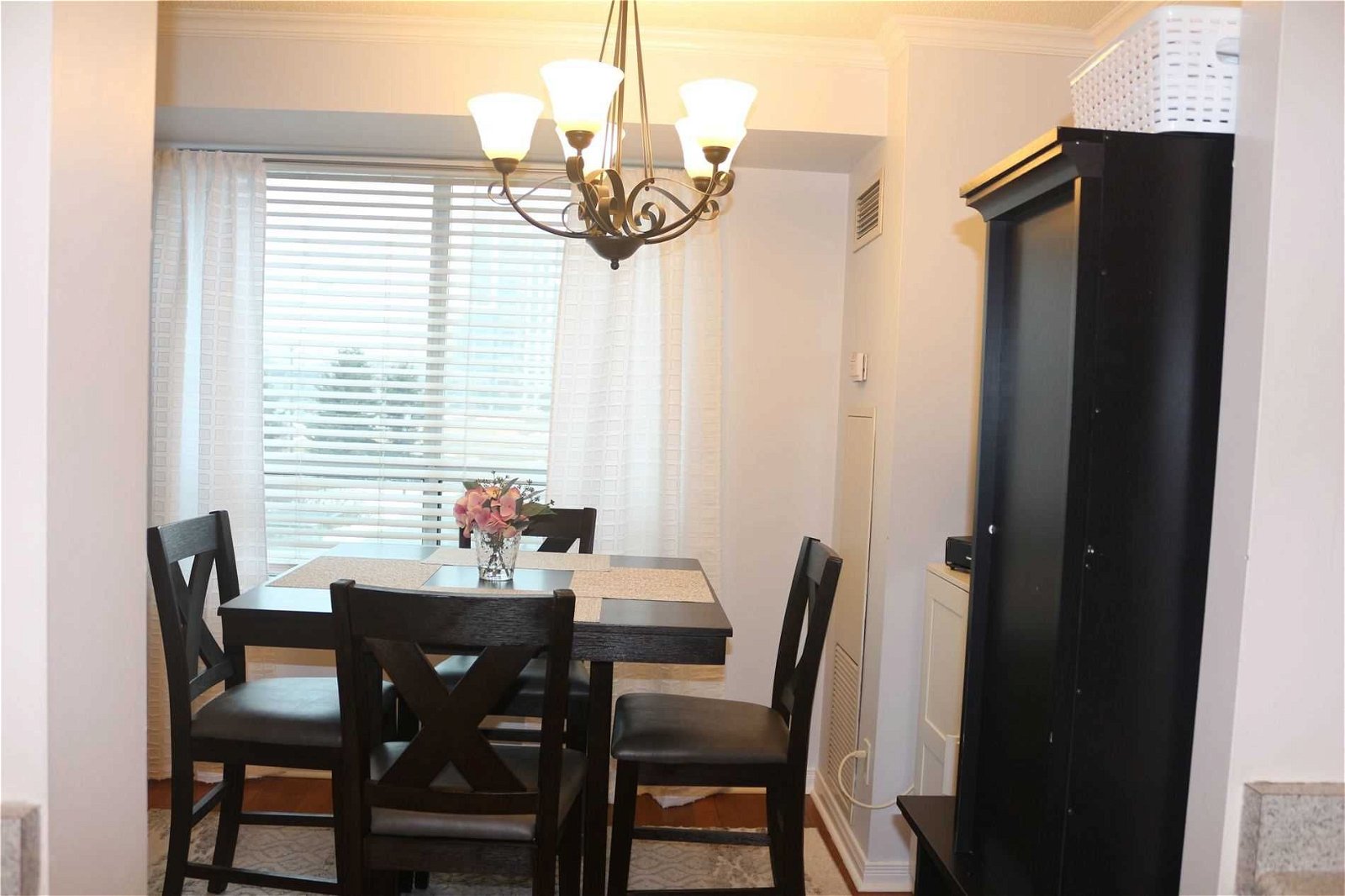 23 Oneida Cres, unit 211 for sale - image #9