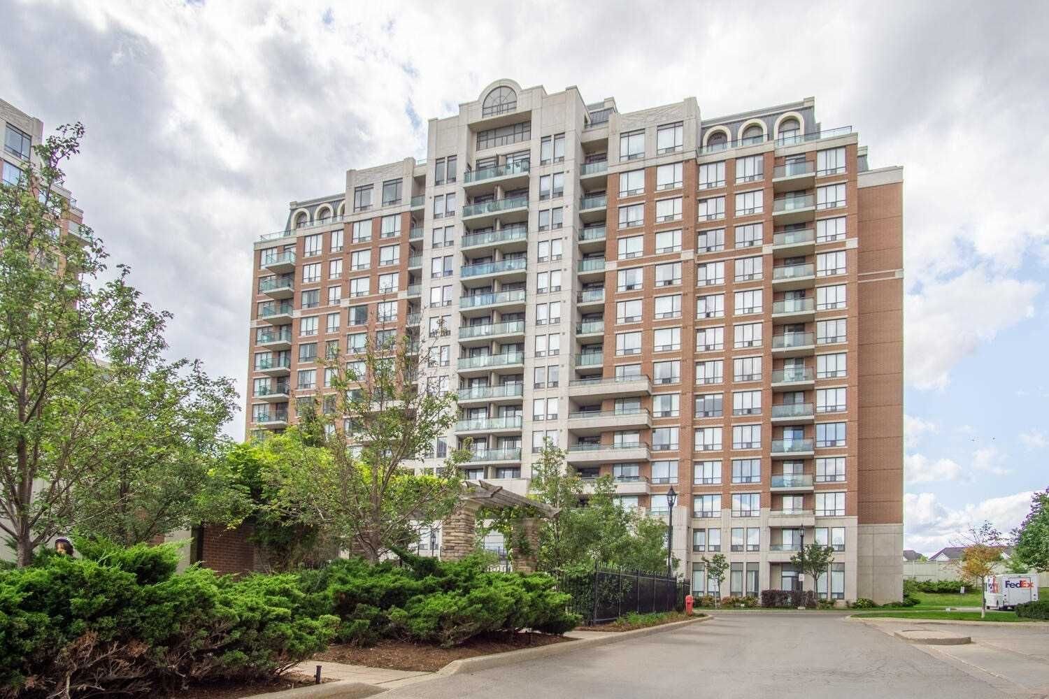 330 Red Maple Rd, unit 707 for rent - image #1