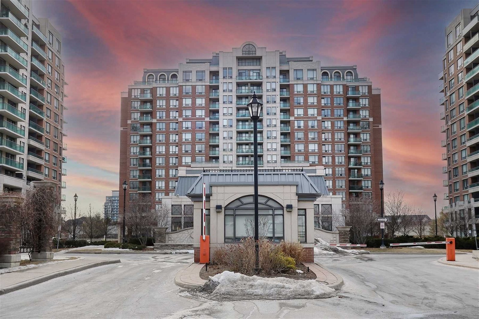 330 Red Maple Rd, unit 701 for sale - image #21