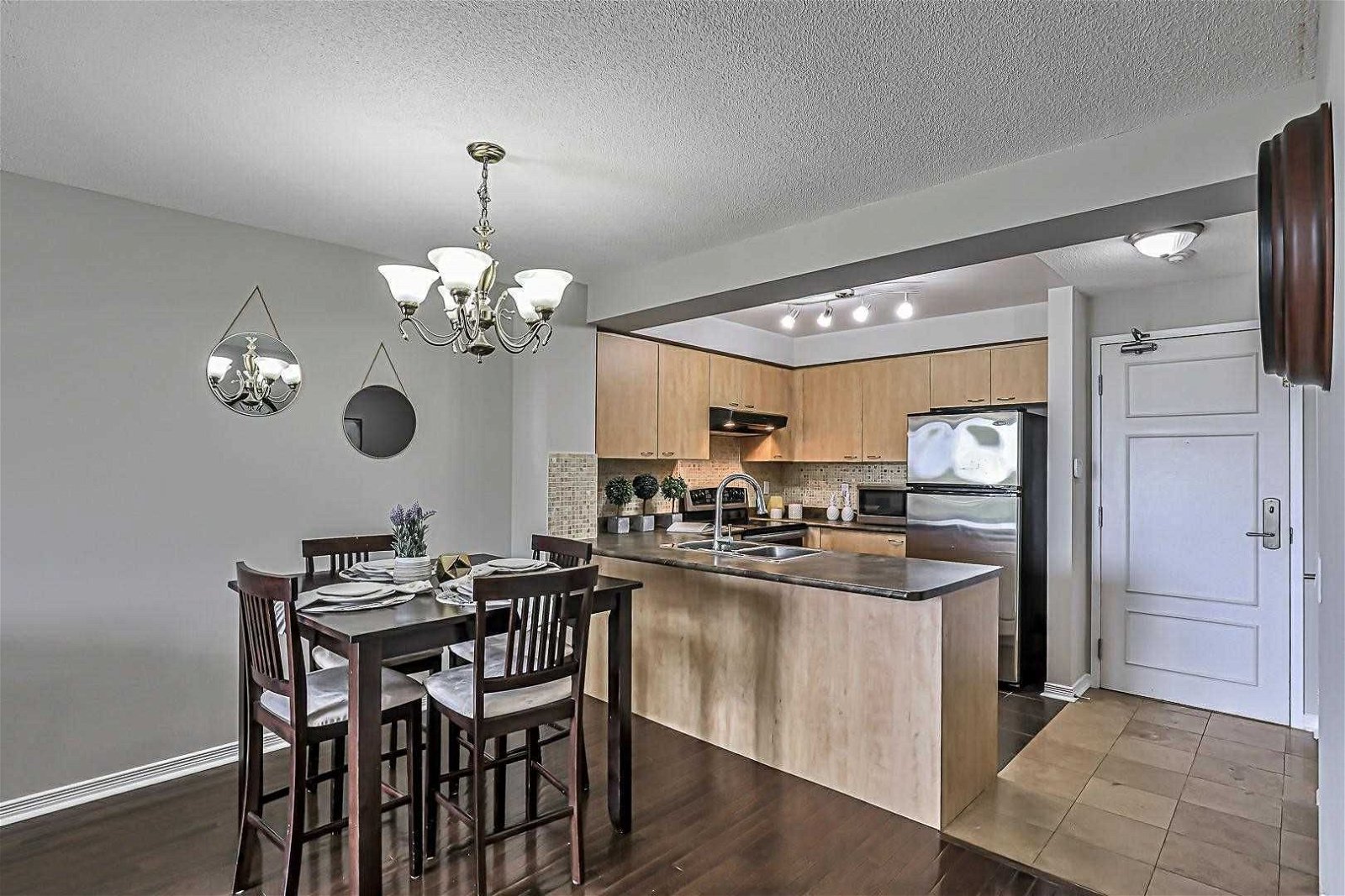 330 Red Maple Rd, unit 402 for sale - image #6