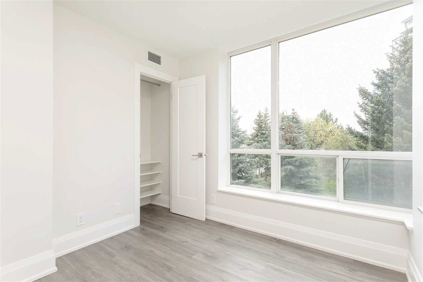 745 New Westminster Dr, unit 307 for rent - image #18