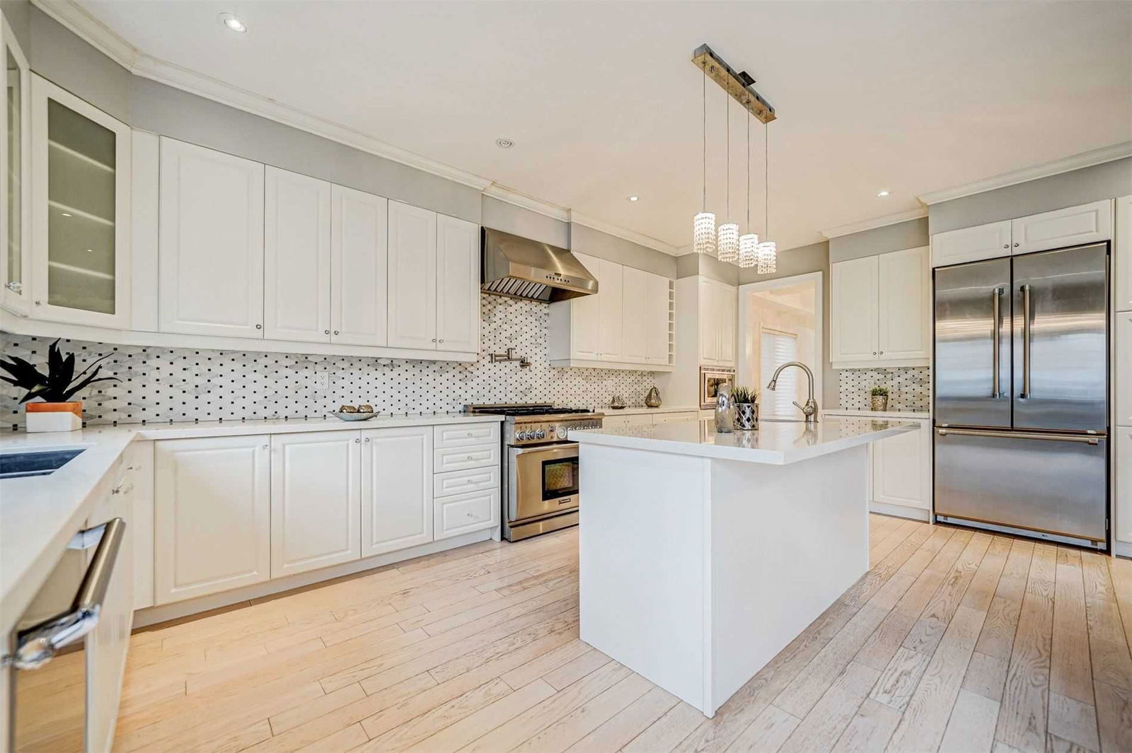 42 Lady Karen Cres for sale in Patterson - image #4