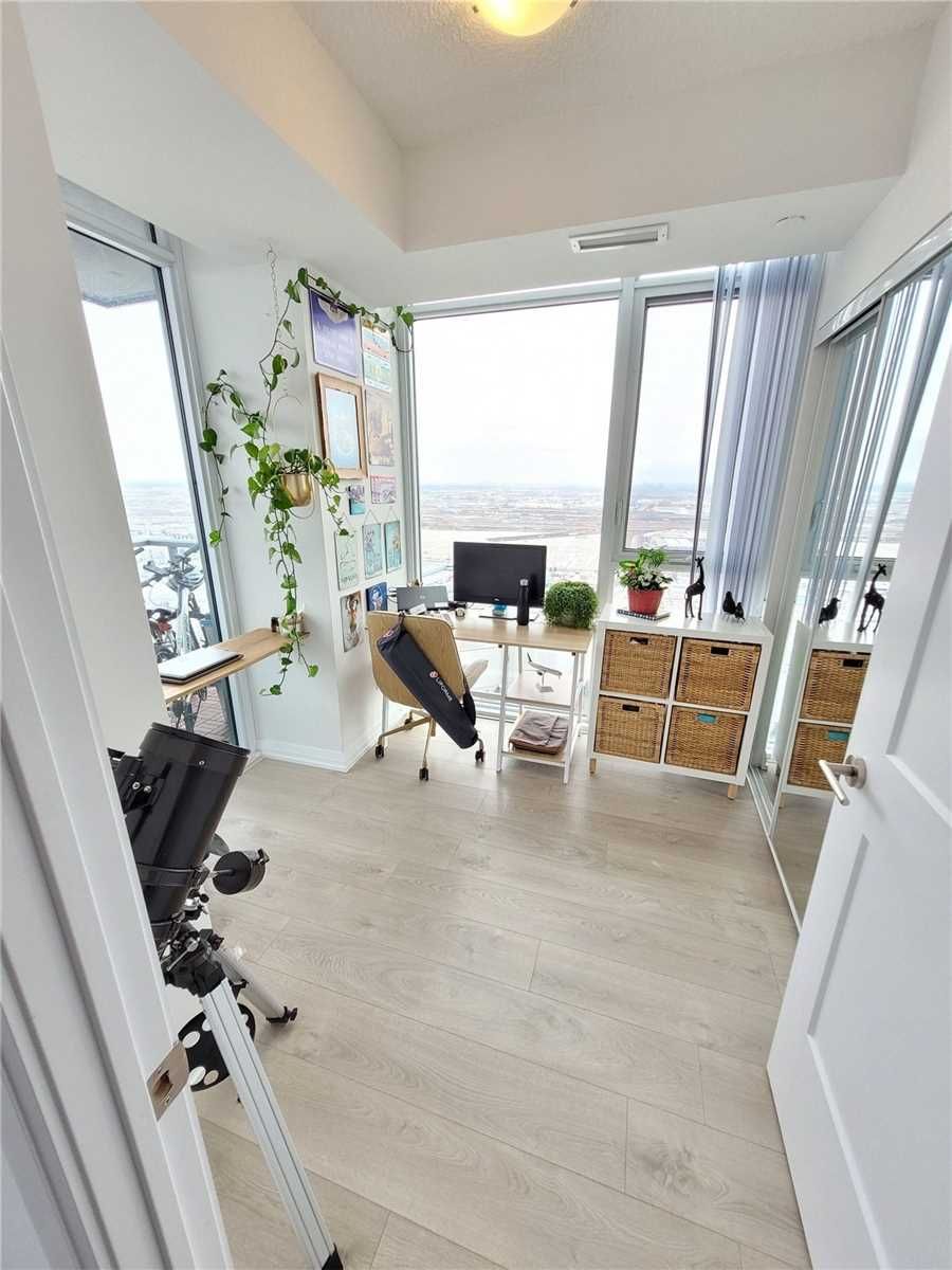 7895 Jane St, unit 3215 for rent in Vaughan Metropolitan Centre - image #4