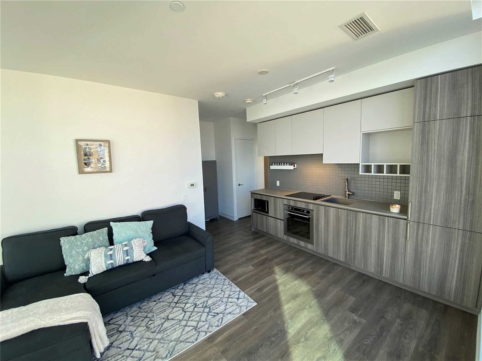 5 Buttermill Ave, unit 801 for sale - image #2