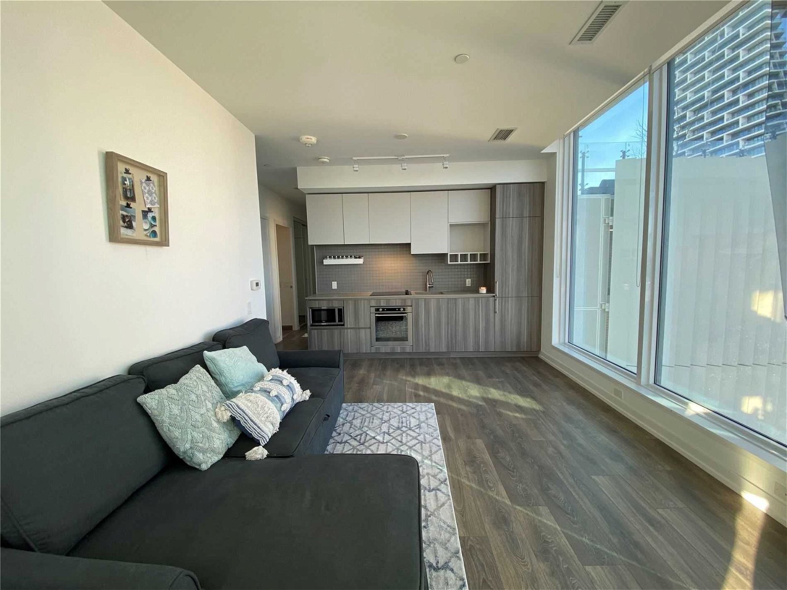 5 Buttermill Ave, unit 801 for sale - image #3