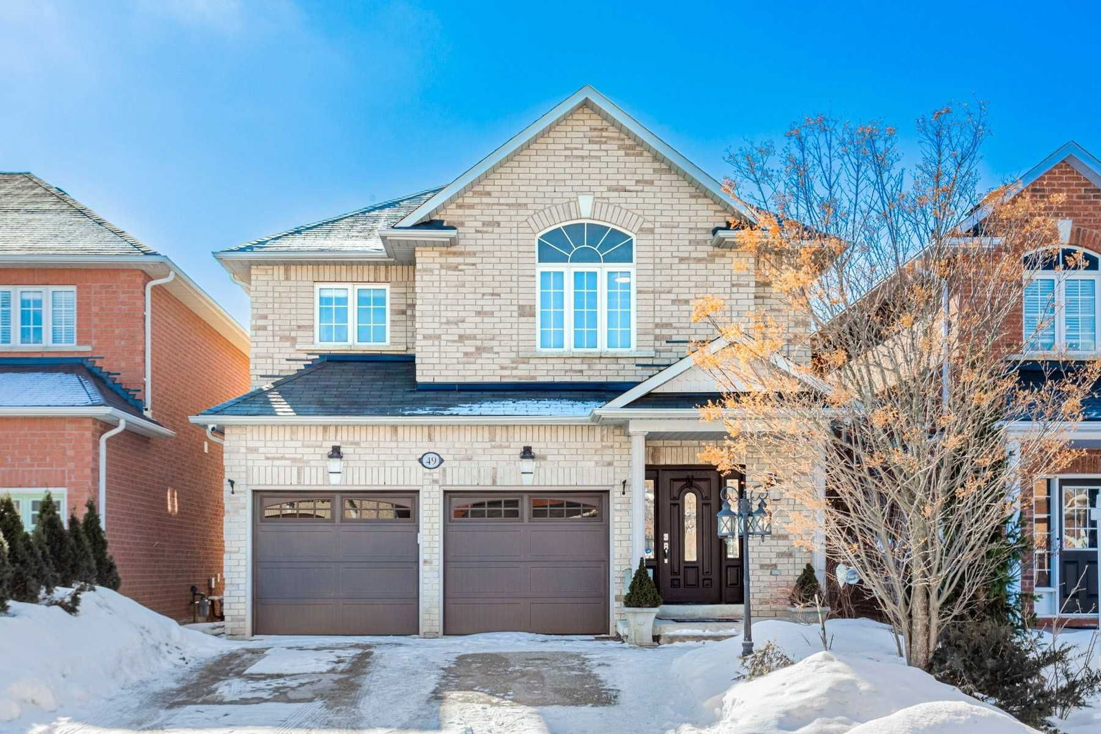 49 Woodbury Cres for sale in Summerhill Estates - image #1