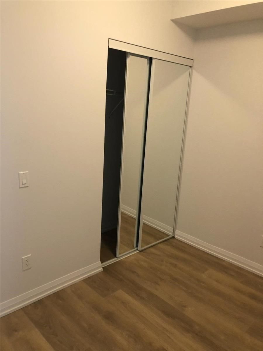 7895 Jane St, unit 3212 for rent in Vaughan Metropolitan Centre - image #4