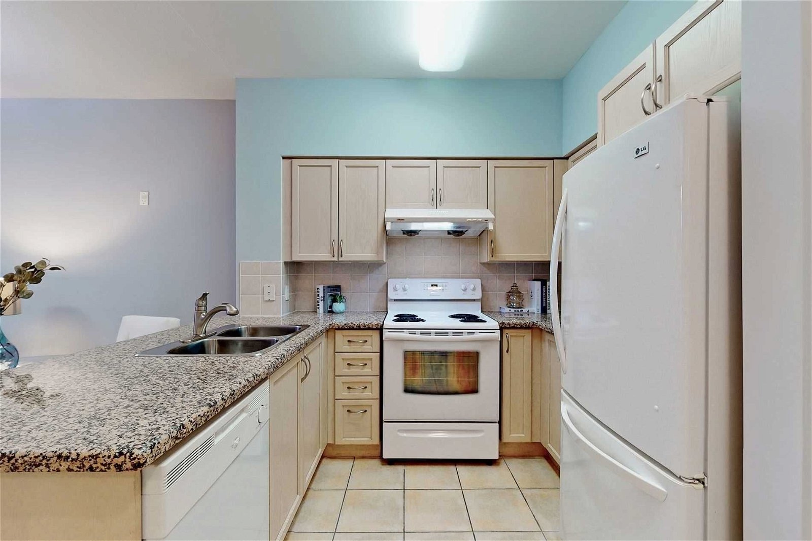 7363 Kennedy Rd, unit 108 for sale - image #11