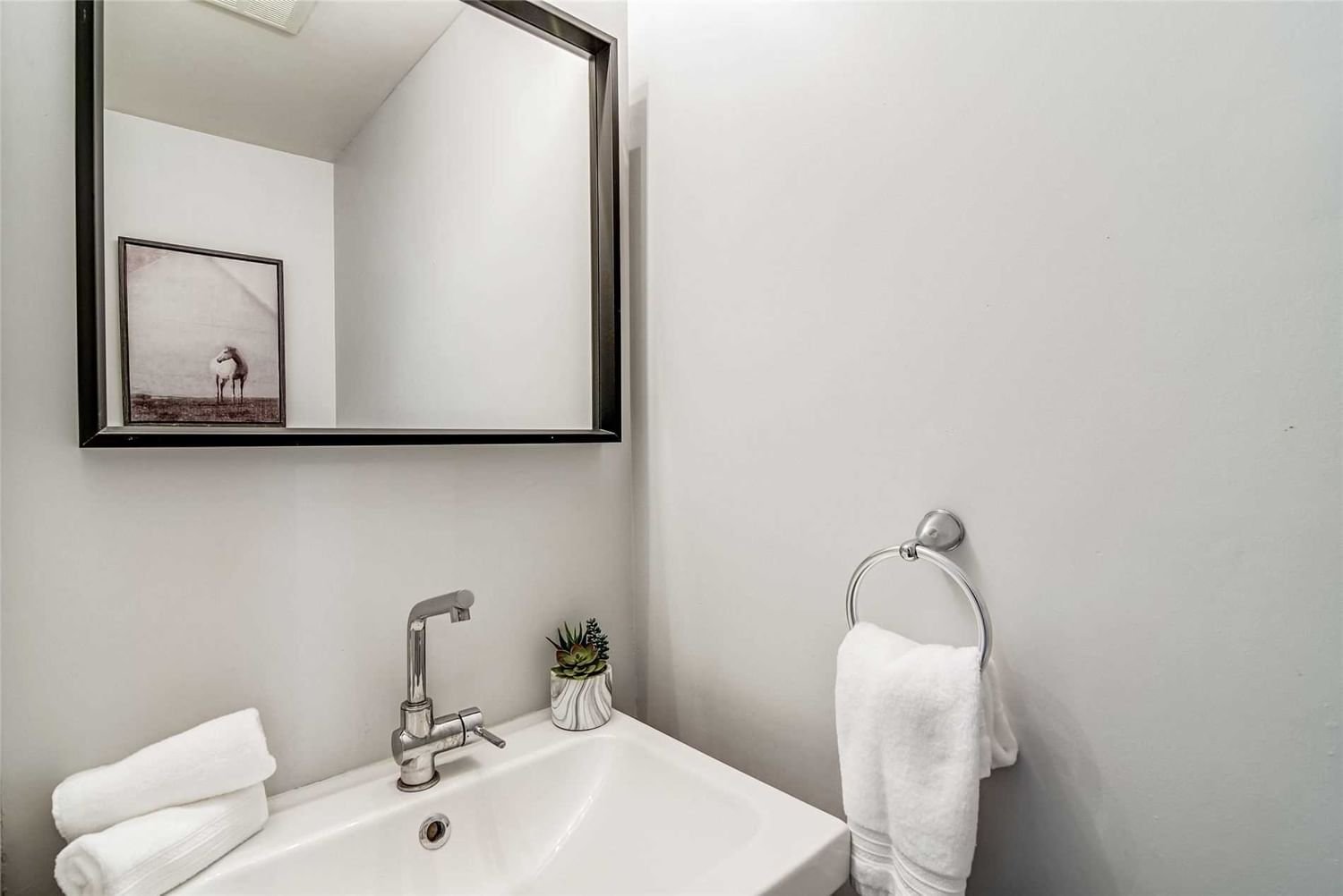 433 May St, unit 15 for sale - image #3
