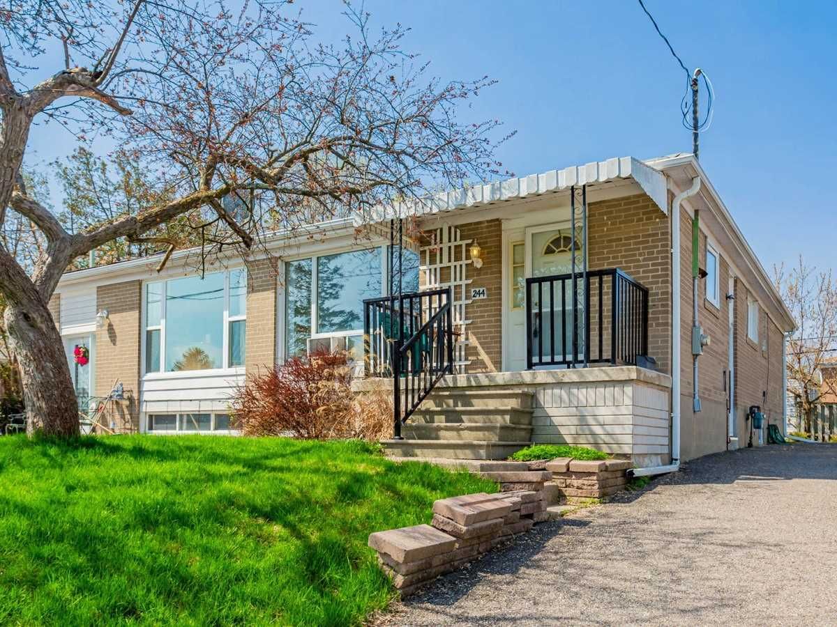 244 Browndale Cres for sale in Crosby - image #1