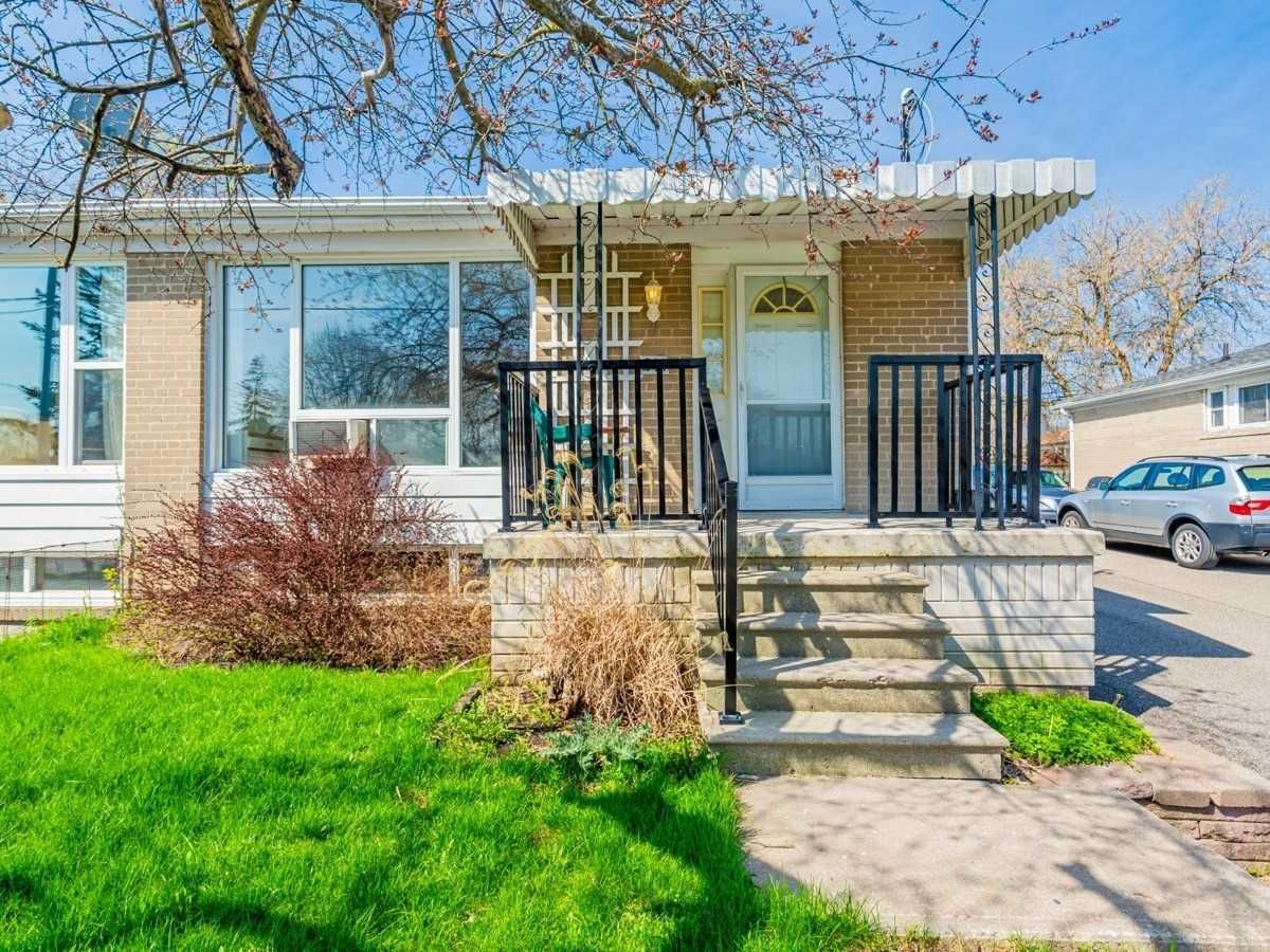 244 Browndale Cres for sale in Crosby - image #4