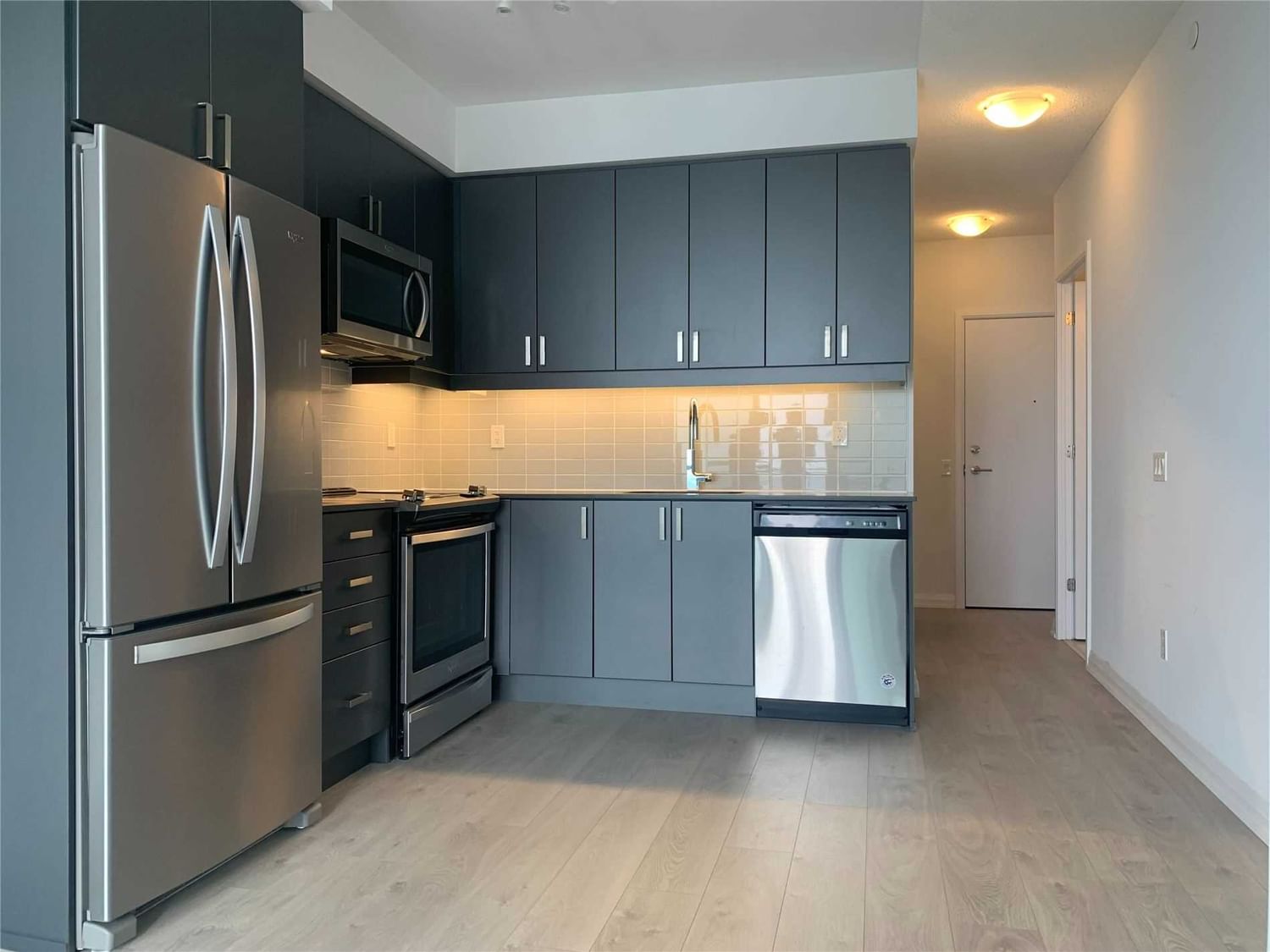 7895 Jane St, unit 3217 for sale in Vaughan Metropolitan Centre - image #4