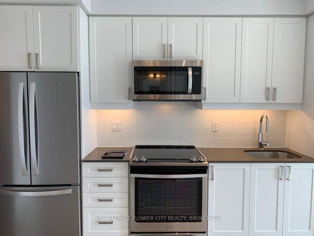 7895 Jane St, unit 3218 for rent in Vaughan Metropolitan Centre - image #3
