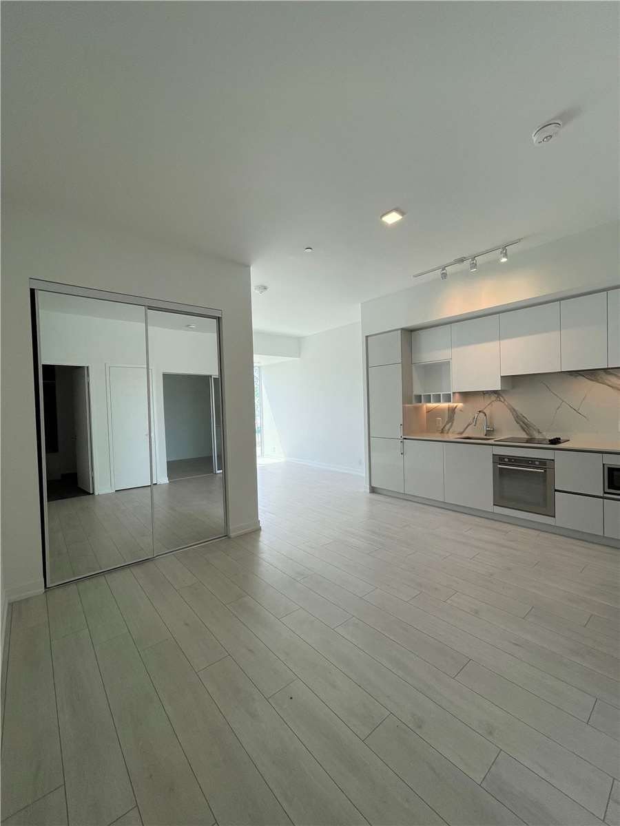 7 Buttermill Ave, unit Th16 for rent - image #7